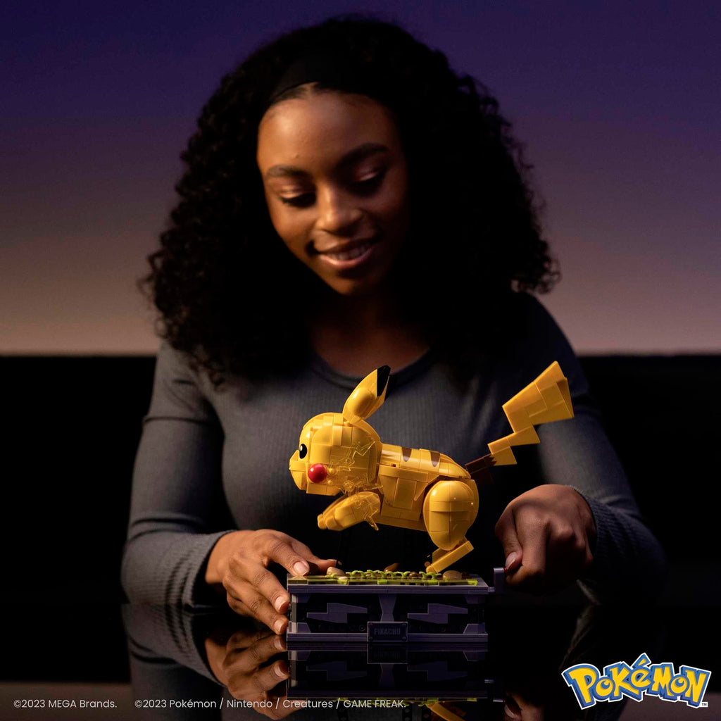 MEGA Pokémon Figurine Action Pikachu 30 cm, Jeu De Briques De Construction Pour Enfants Et Adultes, Modèle Pokémon À Collectionner Avec 1095 Pièces, Jouet pour Enfant de 8 ans et Plus, HGC23